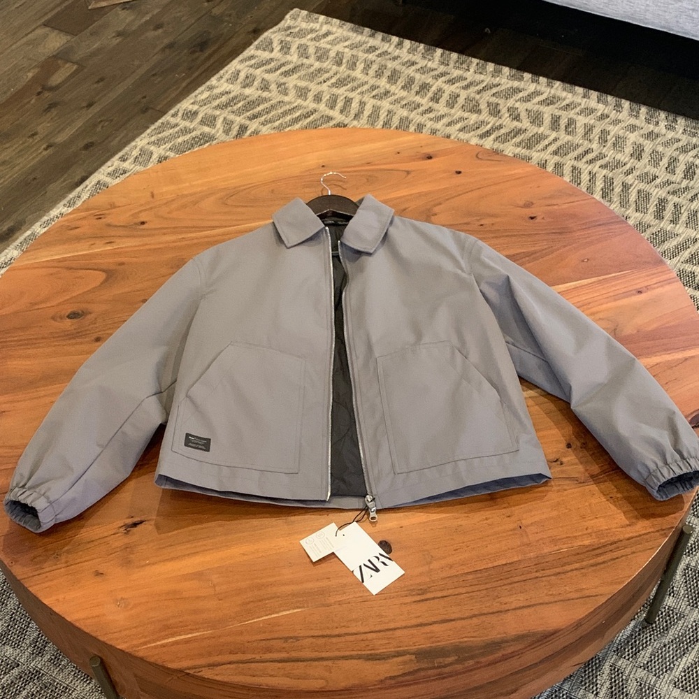 ☑️ New Crispy Men’s Zara Gray Jacket